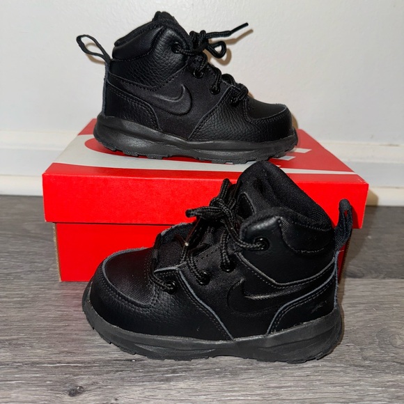 SOLD Toddler Nike Manoa Boots 7C - Picture 1 of 6